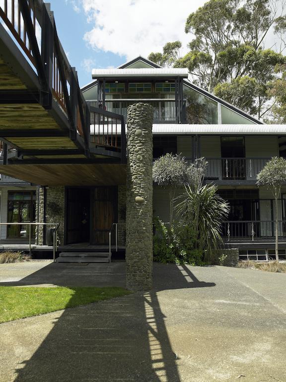 The Narrows Landing Hotel Tamahere Bagian luar foto