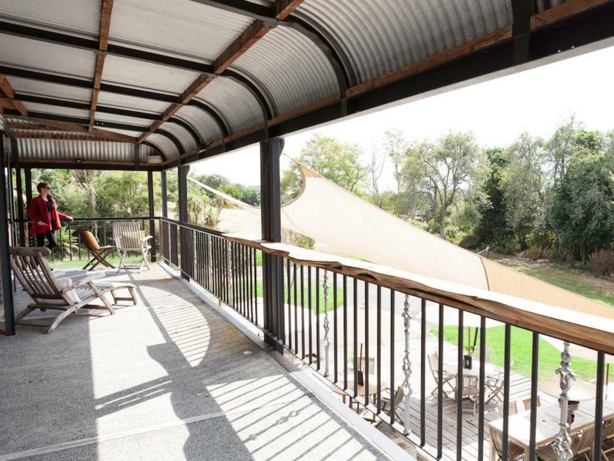 The Narrows Landing Hotel Tamahere Bagian luar foto